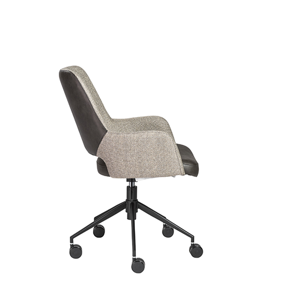 Chairs Desi - Office Furniture Heaven